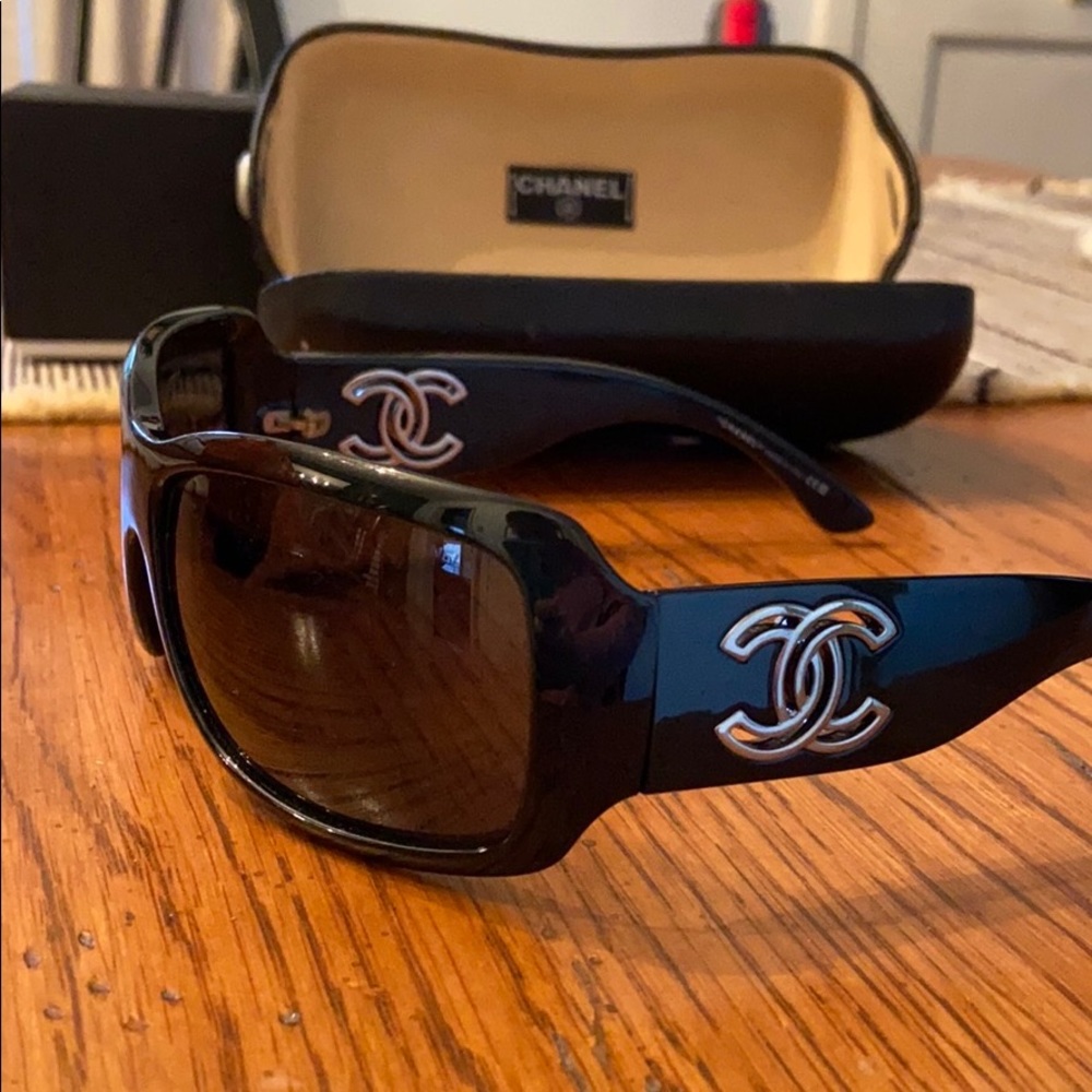 Authentic Chanel Sunglasses - Picture 6 of 10